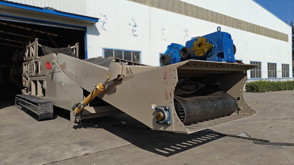 螺旋取料机厂区调试