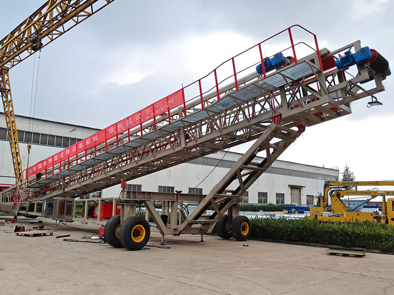 全轮胎移动式装船机（堆料机）