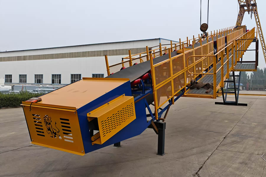 输送机工厂车间